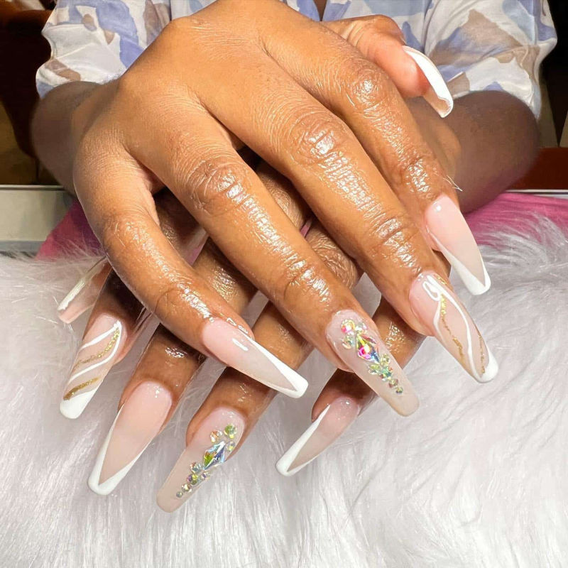 Nail by Estou (Institut de beauté : onglerie, coiffure, maquillage)